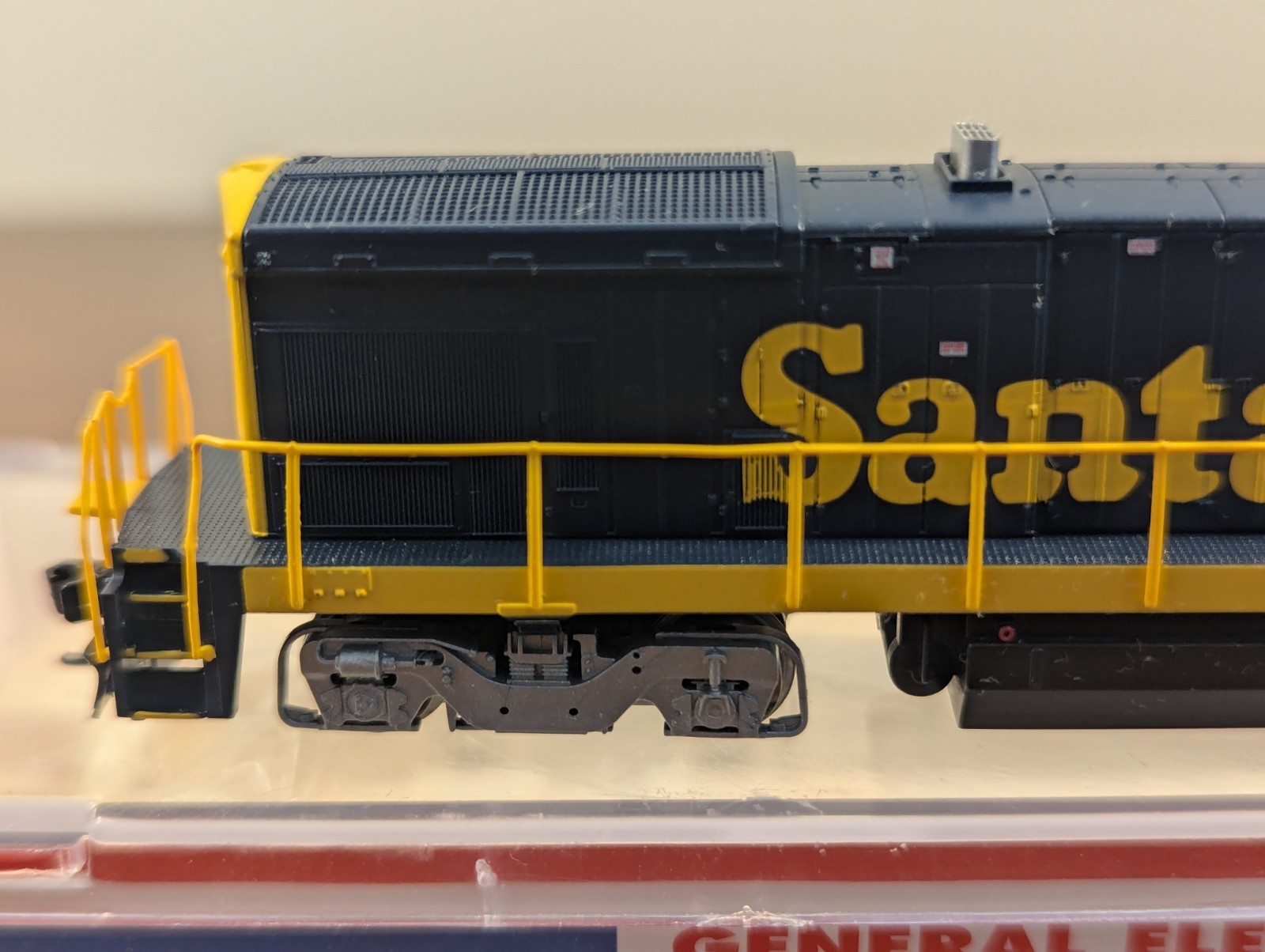 Atlas N Scale GE B23-7 Santa Fe #6365 DCC Ready