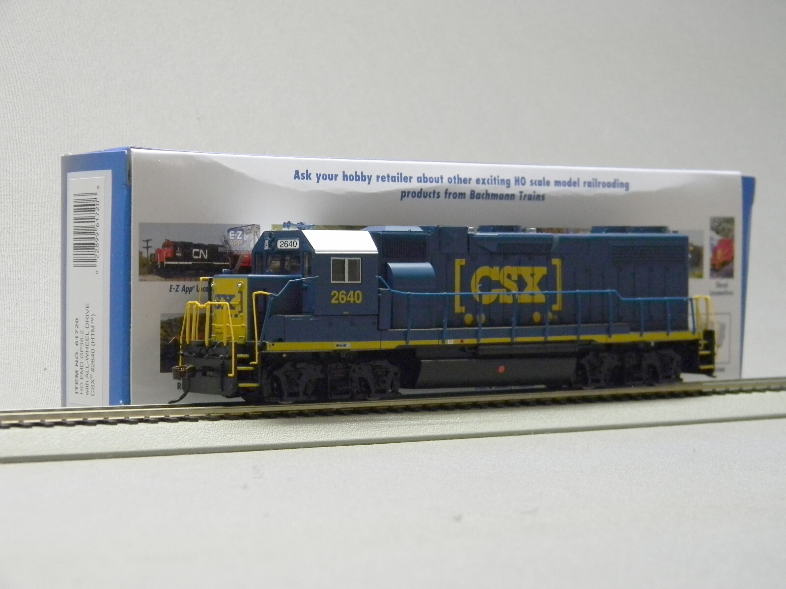 BACHMANN HO SCALE CSX GP38-2 DIESEL LOCOMOTIVE ENGINE w/ AWD #2640 BAC61720 NEW