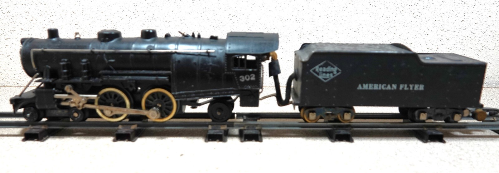 AMERICAN FLYER 302 ATLANTIC LOCOMOTIVE 4-4-2 READING LINES