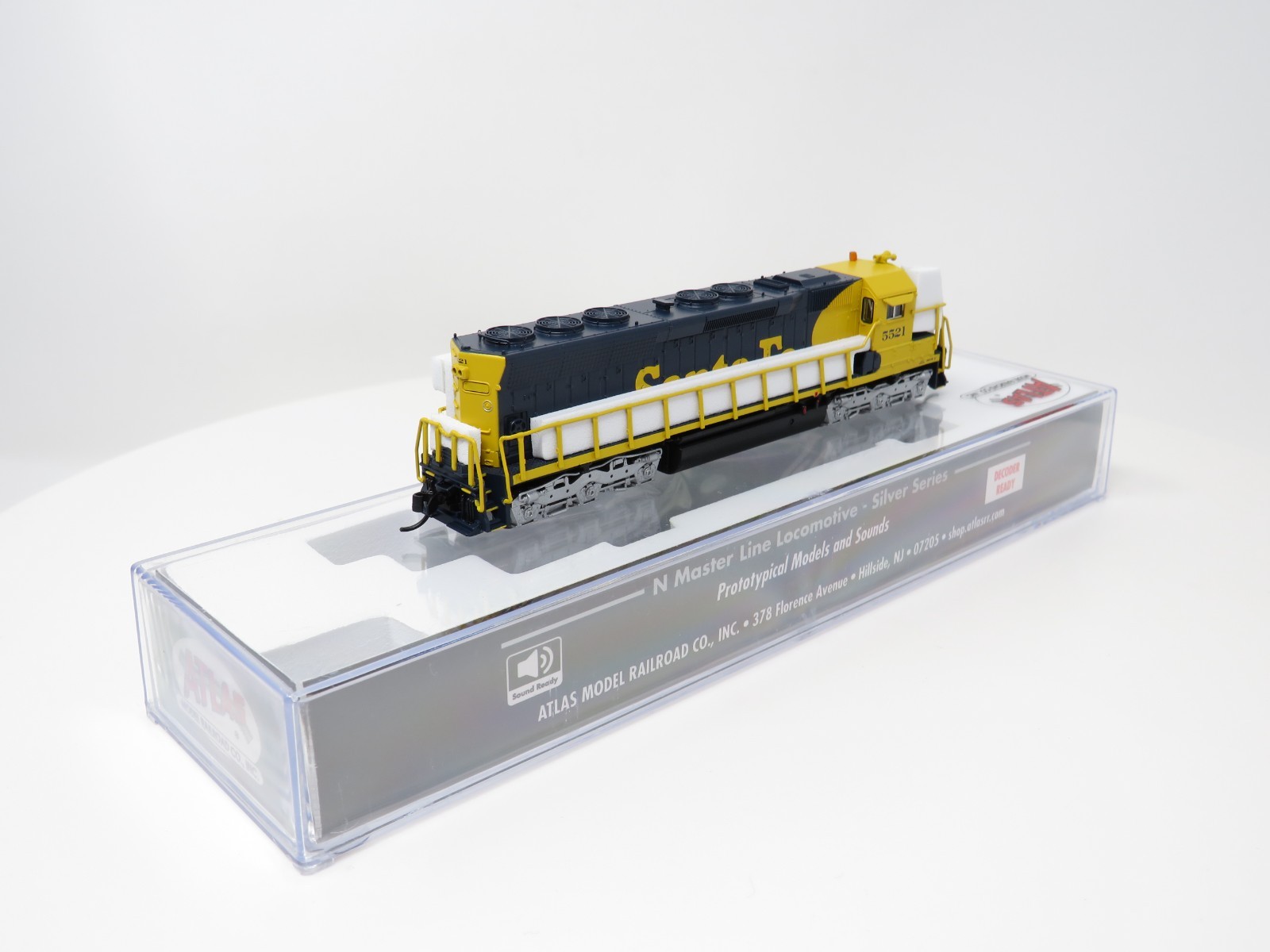 Atlas N 40006001 Santa Fe Warbonnet EMD SD45 Diesel Locomotive Freight Train