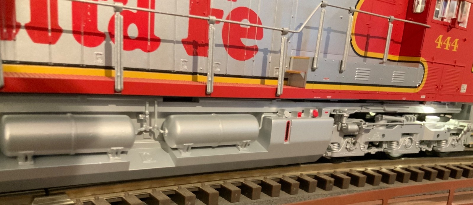 LIONEL 6-82216 SANTA FE “Warbonnet” LEGACY ES44AC Diesel Engine O-Gauge TESTED!!