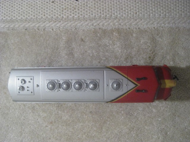 LIFE LIKE HO SCALE SANTA FE F7A POWERED DIESEL LOCOMOTIVE TESTED