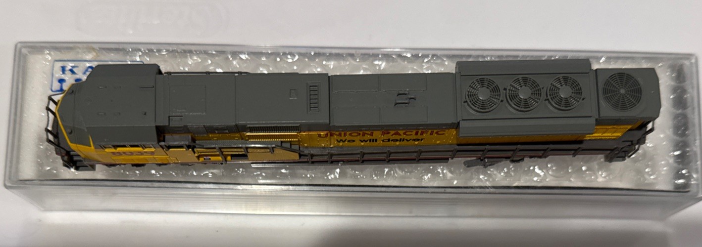Kato 176-5609 N Scale Union Pacific SD90/43MAC Diesel Locomotive #8039 NIB NEW