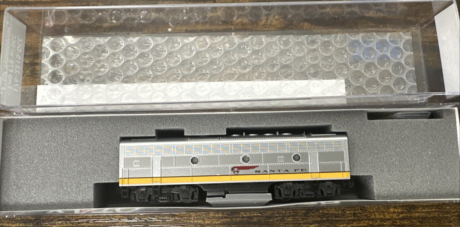 KATO N Scale #176-2215-DCC EMD F7B ATSF Yellowbonnet w/Digitrax DCC NIB!