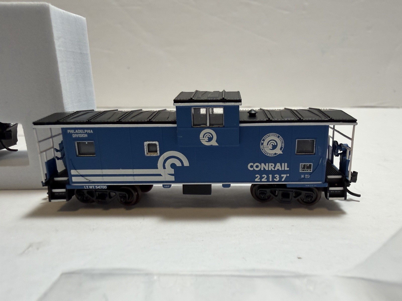 N Scale Atlas Dash 8-40cw #747 DCC & SOUND & Atlas Caboose