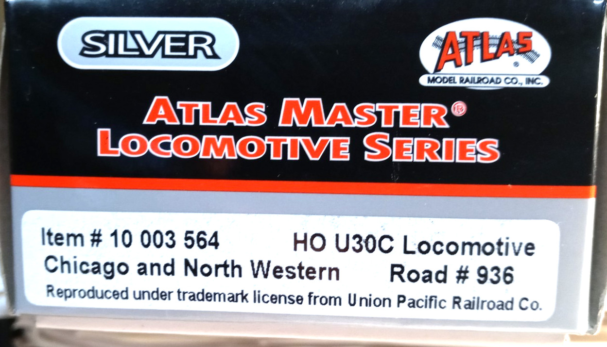 Atlas Master Series Silver HO U30C C&NW #936 Std DC non sound