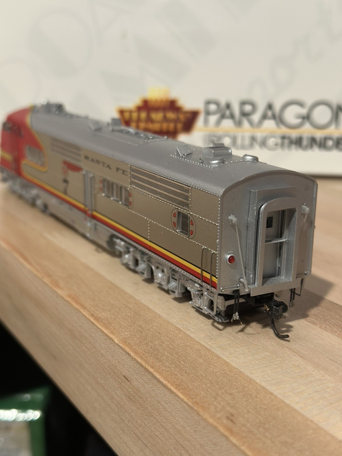 BROADWAY LIMITED BLI 7L, 4L/4A ATSF A-B-A SET of E-1’s POSTWAR DC DCC sound