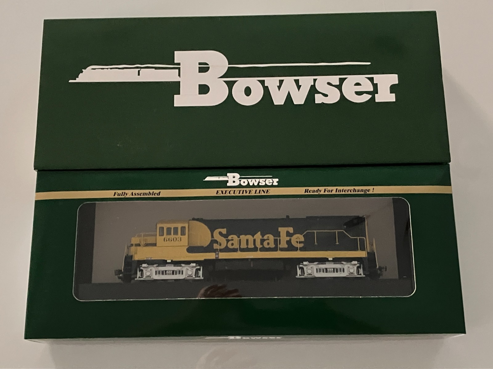 NEW Bowser #25176 Santa Fe U25B #6603 w/DCC and Lok Sound