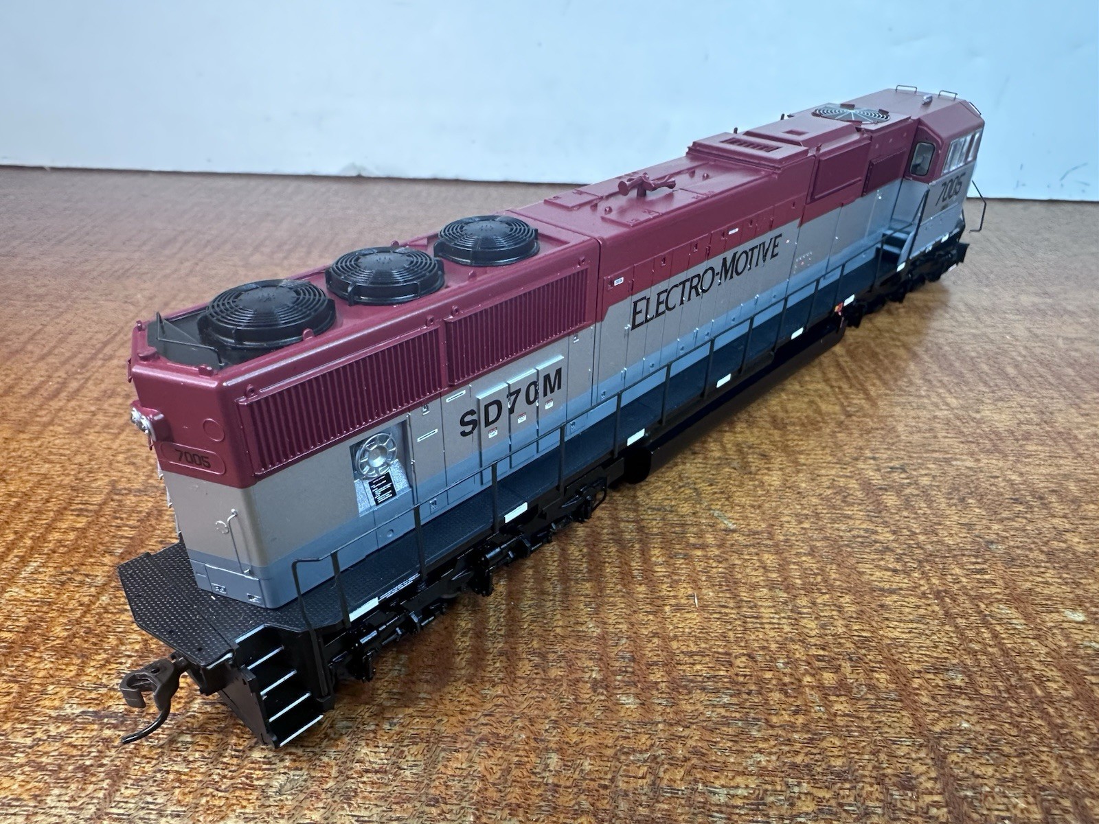 HO Scale G6181 Athearn Genesis EMD Leasing #2 SD70M Locomotive