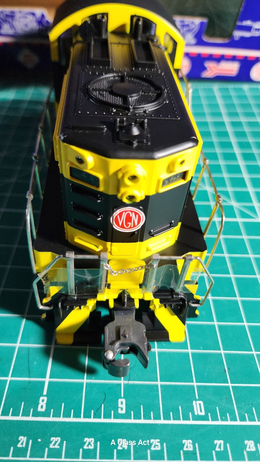 American Railroad Legends RMT-4351 Virginian Diesel O Locomotive NEW M58