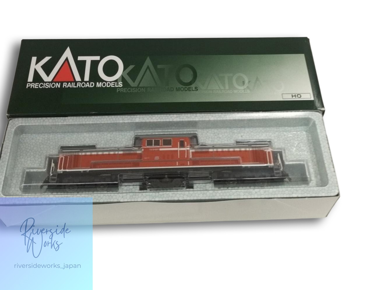 KATO HO Gauge DD51 Warm Climate Model Train 1-702A