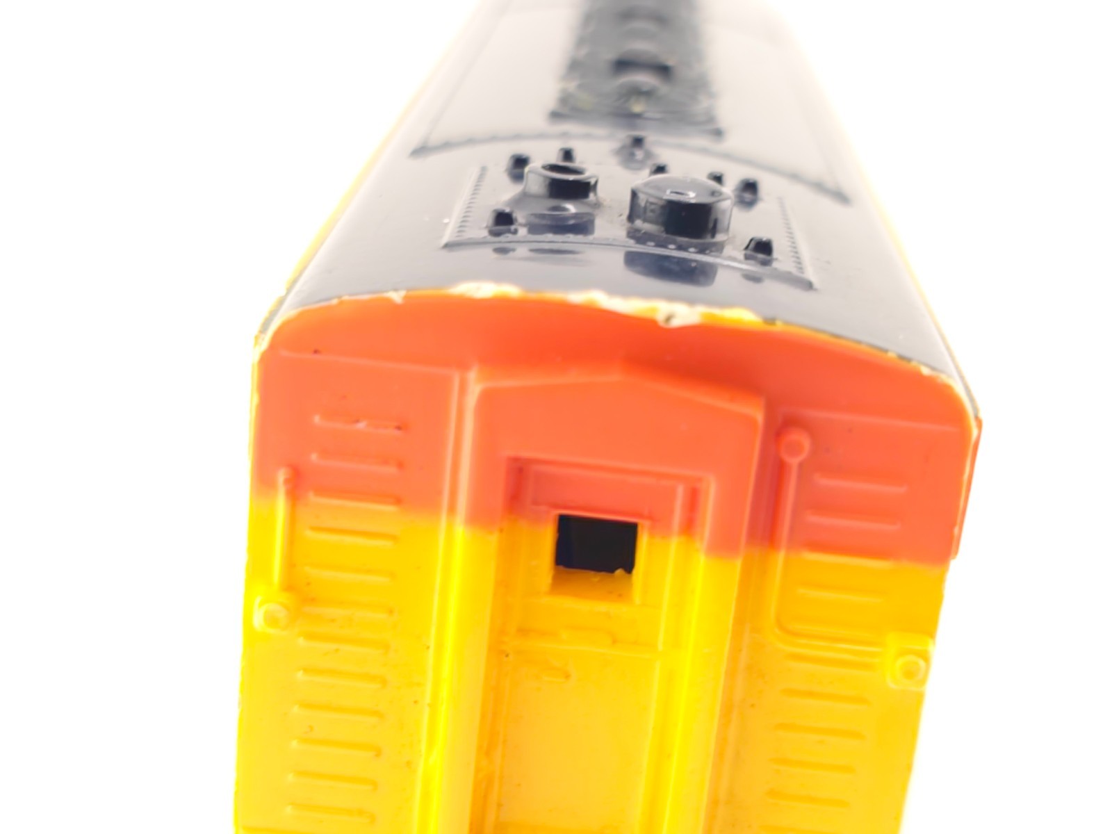 READ Life-Like HO Scale Chessie System Powered F7A Diesel Locomotive C & O 4472