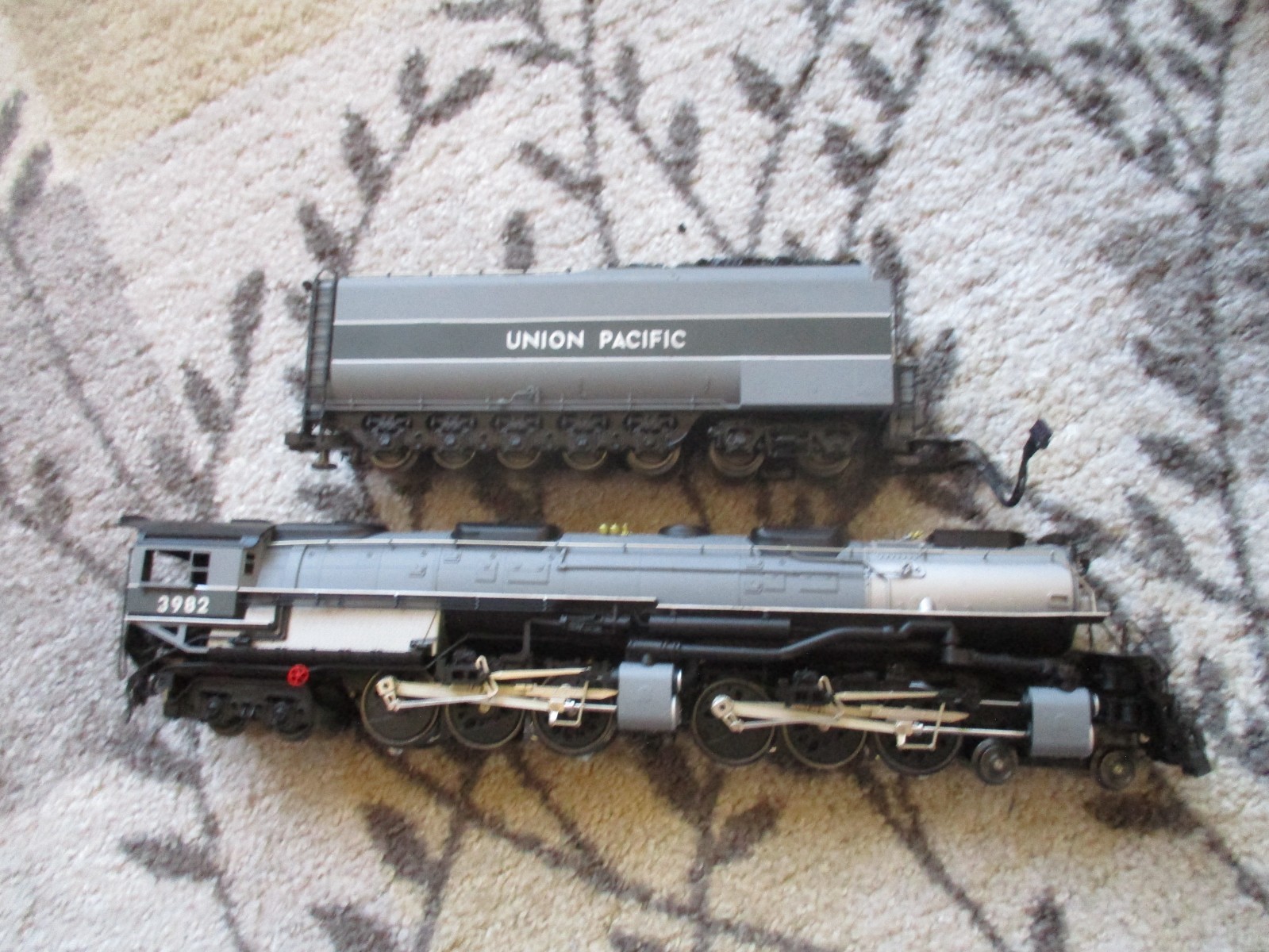 3rd Rail UP Challenger 4-6-6-4 Steam Loco 3982 (JM)