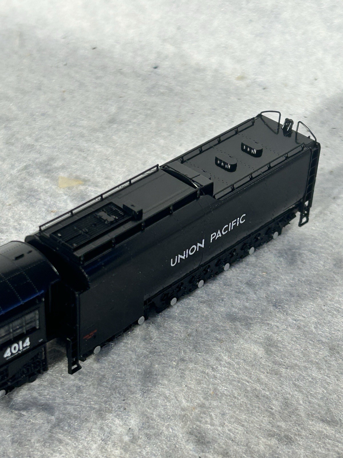 Gorgeous KATO Union Pacific Big Boy Steam Locomotive, 4-8-8-4 # 4014 N Gauge