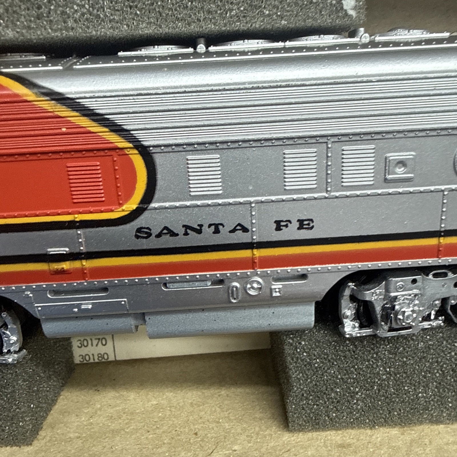 Athearn HO Santa Fe F7A Dummy Blue Box Warbonnet Assembled w/Box Vintage