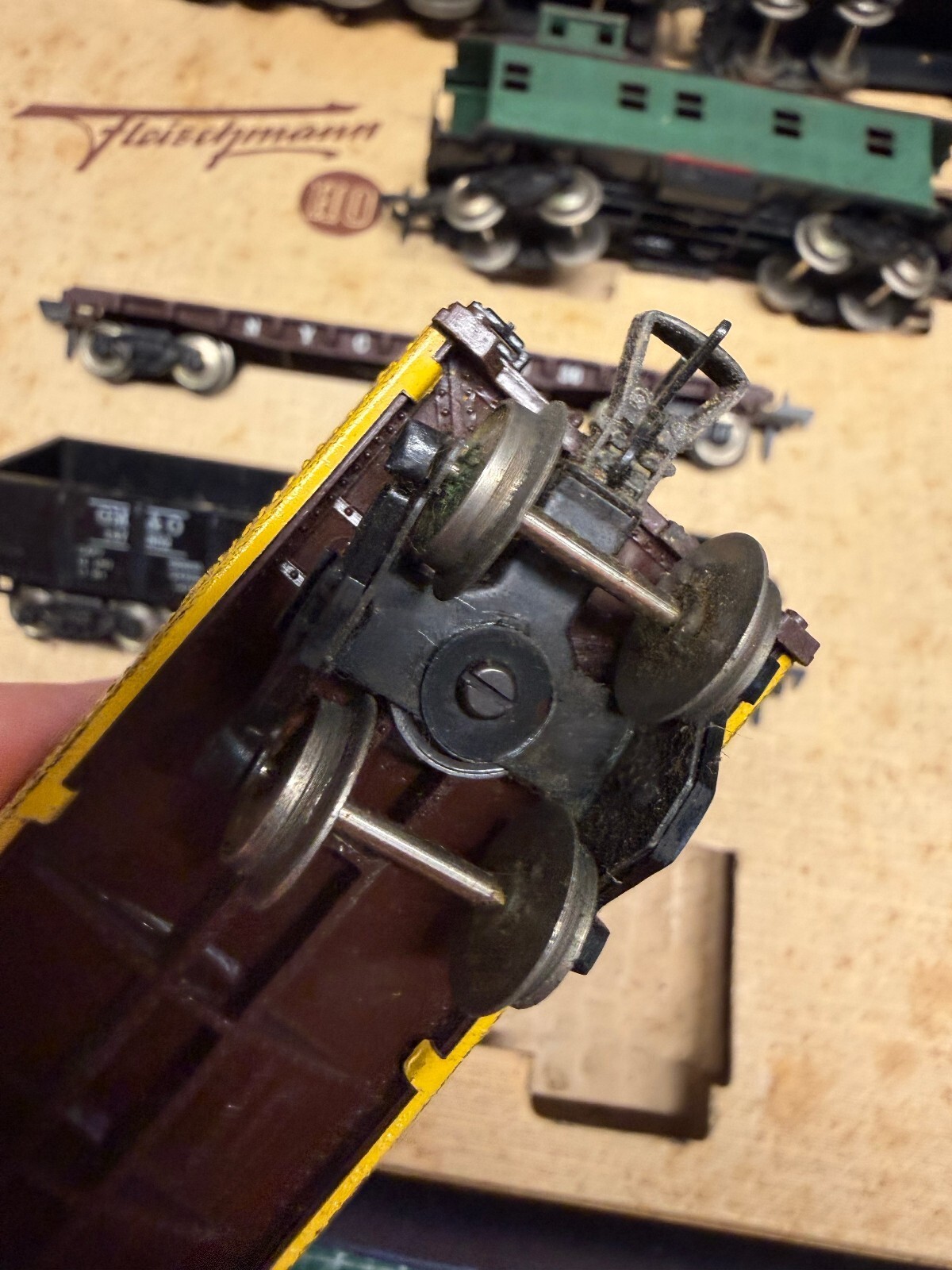 Vintage Fleischmann HO Scale Model Train Set W/ Locomotive & Freight Cars