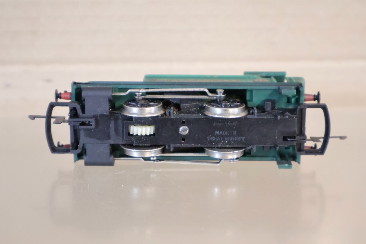 HORNBY R077 GWR 0-4-0 HOLDEN CLASS 101 TANK LOCOMOTIVE 101 om