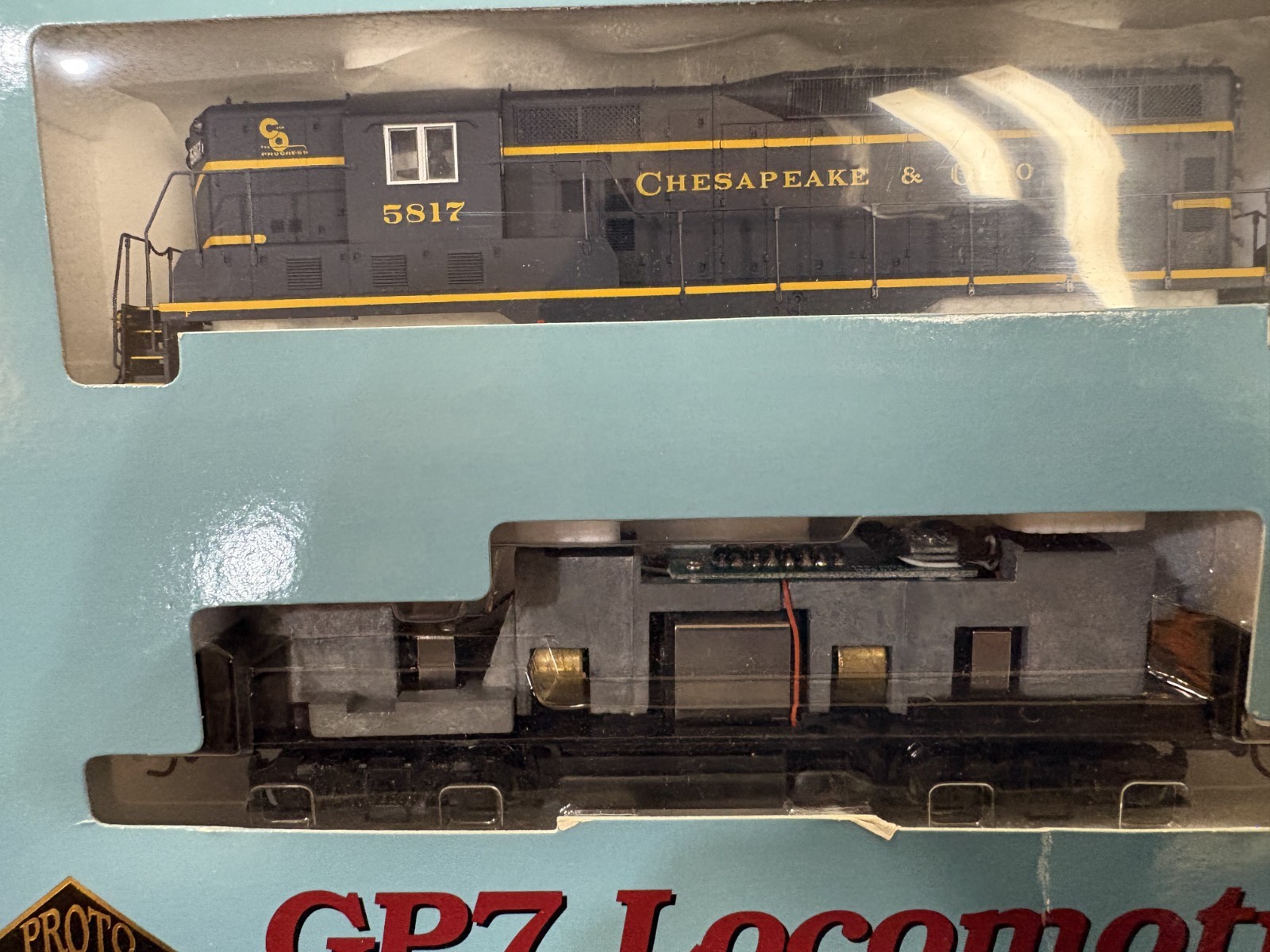 DCAS- Proto 2000 23004 HO Scale C&O GP7 Diesel Locomotive #5817 EX/Box