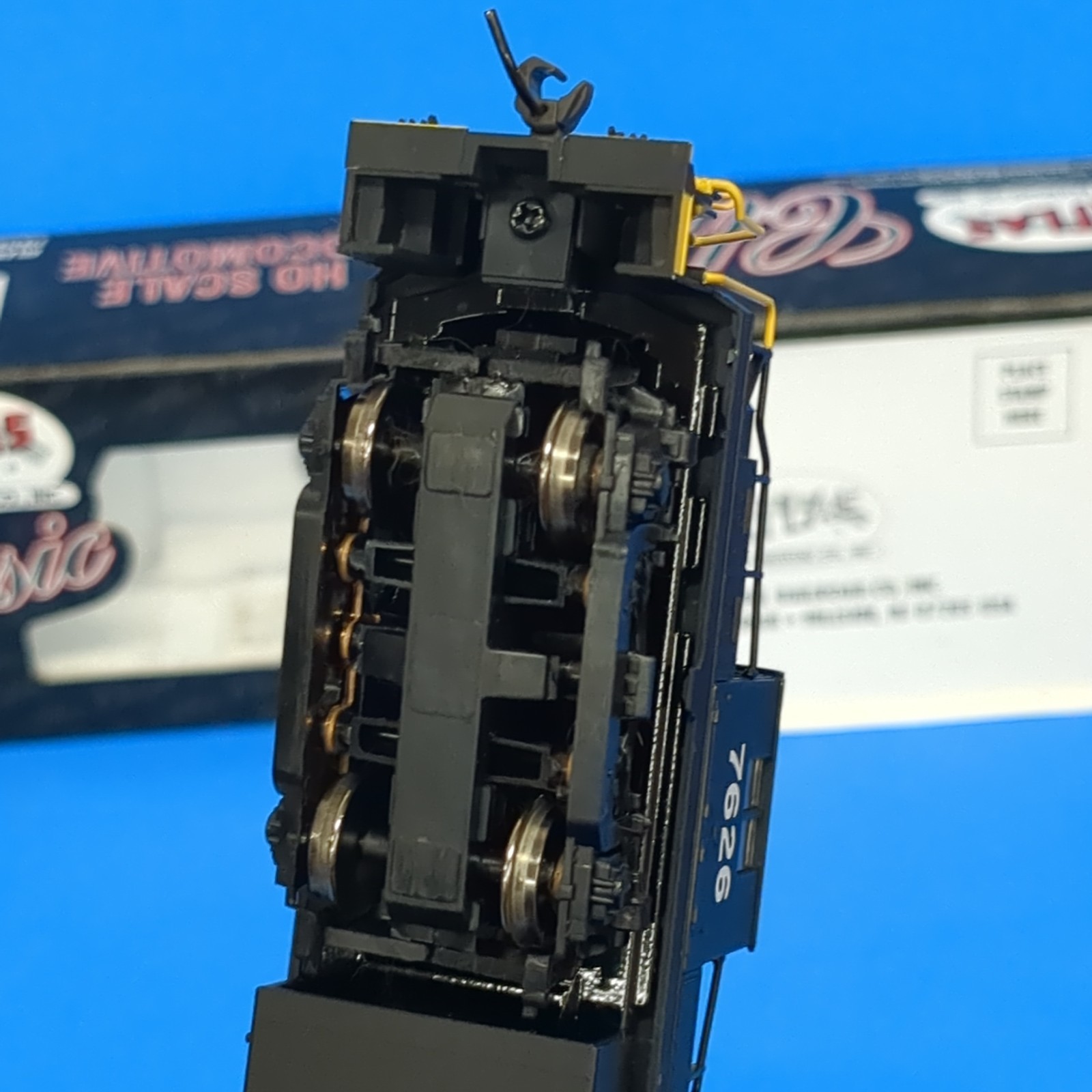 Atlas Classic H.O. Scale Locomotive RS-11 Diesel Loco Penn Central 7926