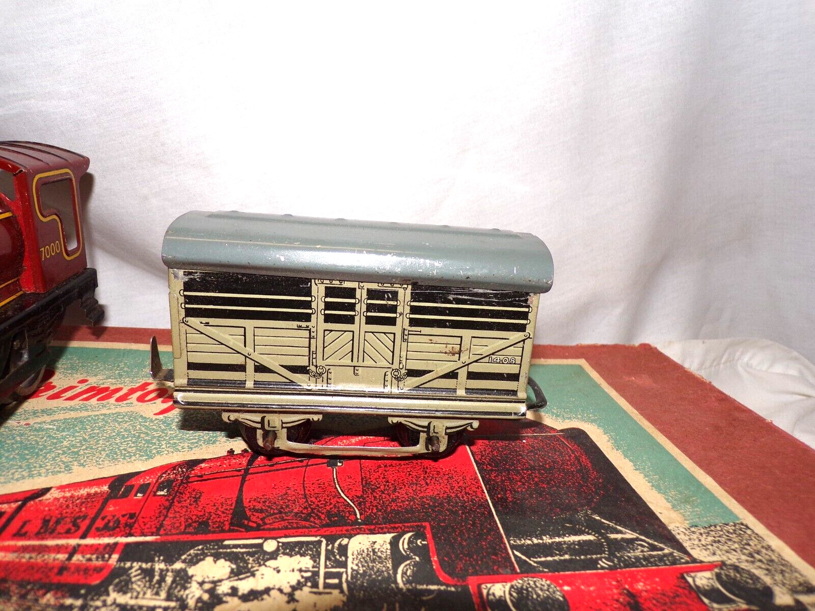 VINTAGE UK BRIMTOY TRAIN CLOCKWORK TRAIN SET WITH BOX