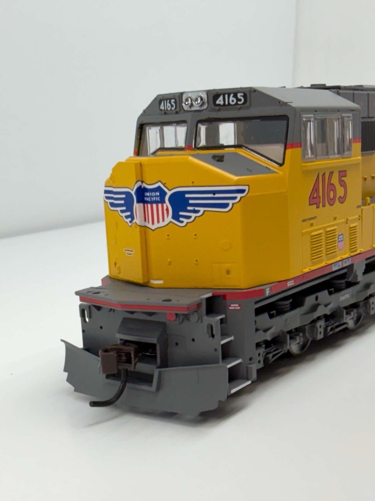 Athearn Genesis HO SD70M Union Pacific #4165 0G6153 MINT Diesel Locomotive