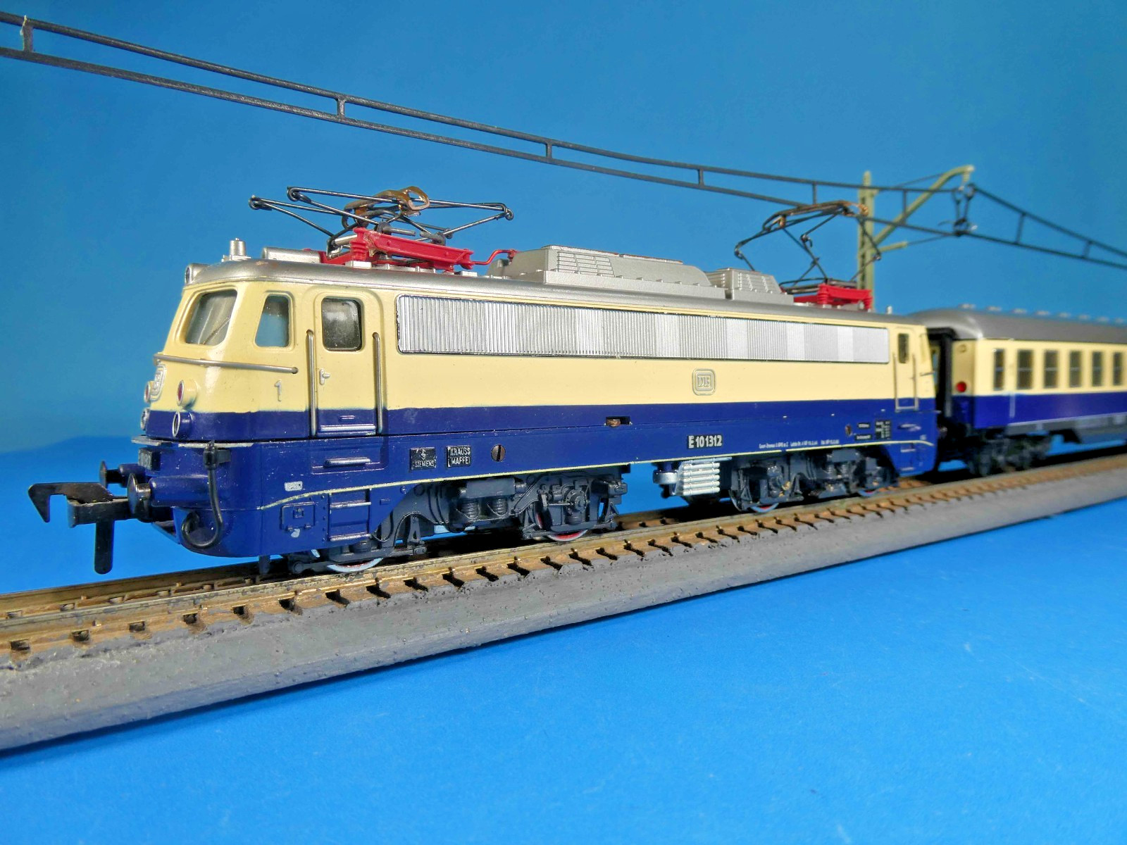 FLEISCHMANN HO 1347S METAL 1st VER 1965 ELECTRIC LOCO + 1500R TEE 1st -OBs-1967
