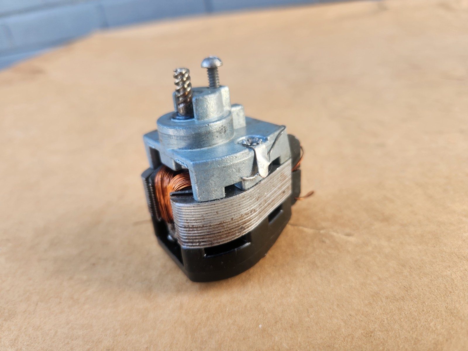 Postwar Lionel 2028-100 F3 GP7 Complete & Operating Pullmore Motor Service Clean