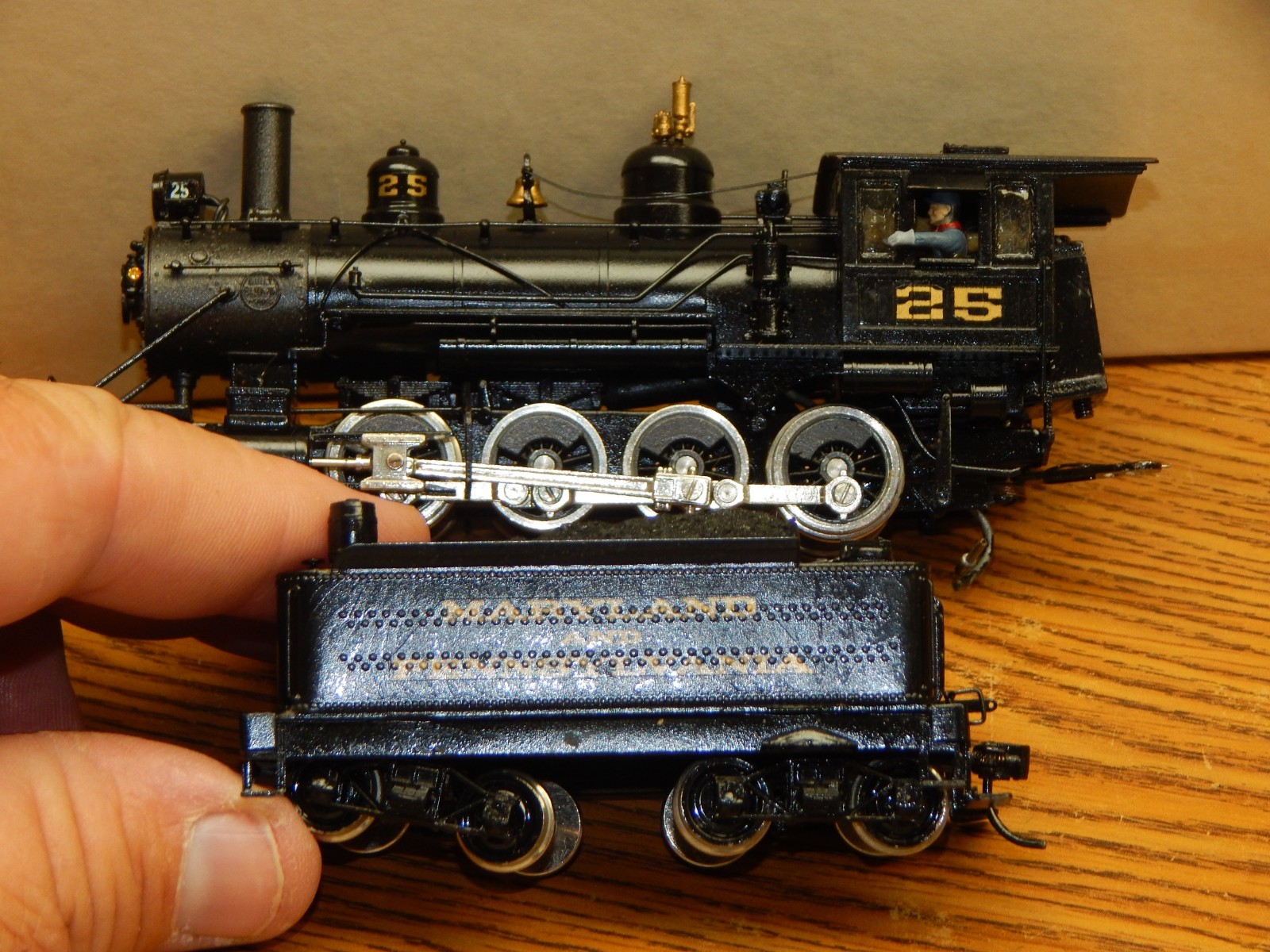 UNITED SCALE MODELS MA&PA 2-8-0 PAINTED BRASS ENGINE & TENDER USED IN BOX RUNS