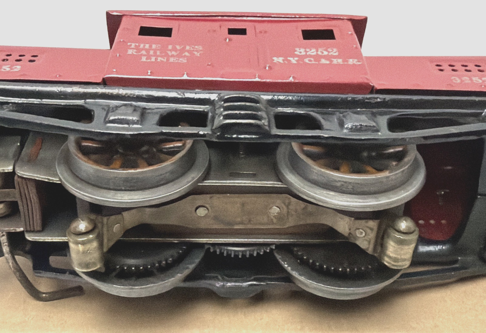 IVES PREWAR O-GAUGE 3252 LOCOMOTIVE – TESTED – WORKS EXL.