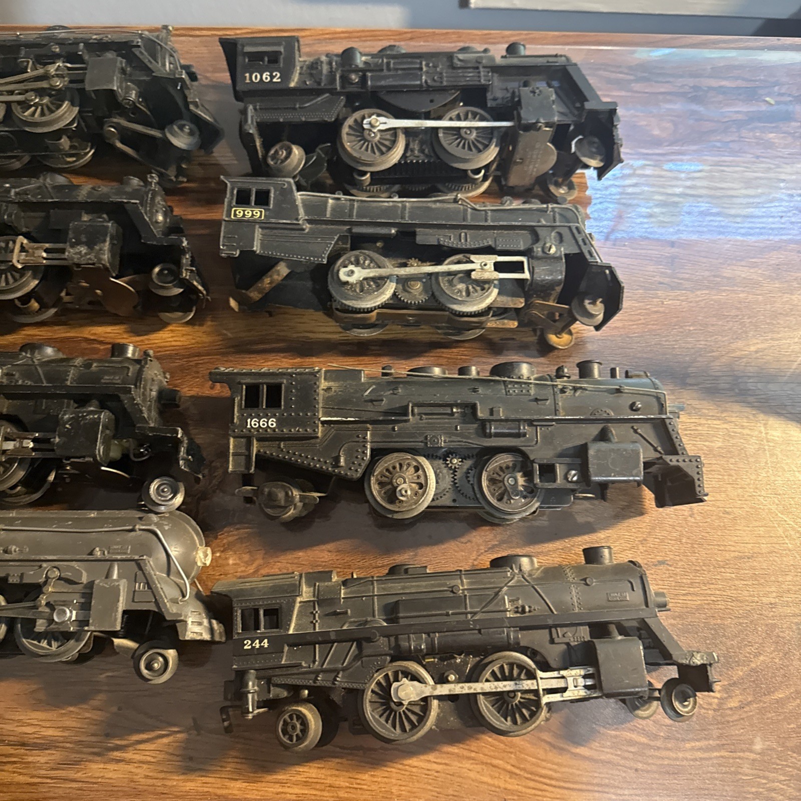 Lionel Locomotive Train Lot O27 & O Gauge – Lot of 13 Vintage Trains Not tested