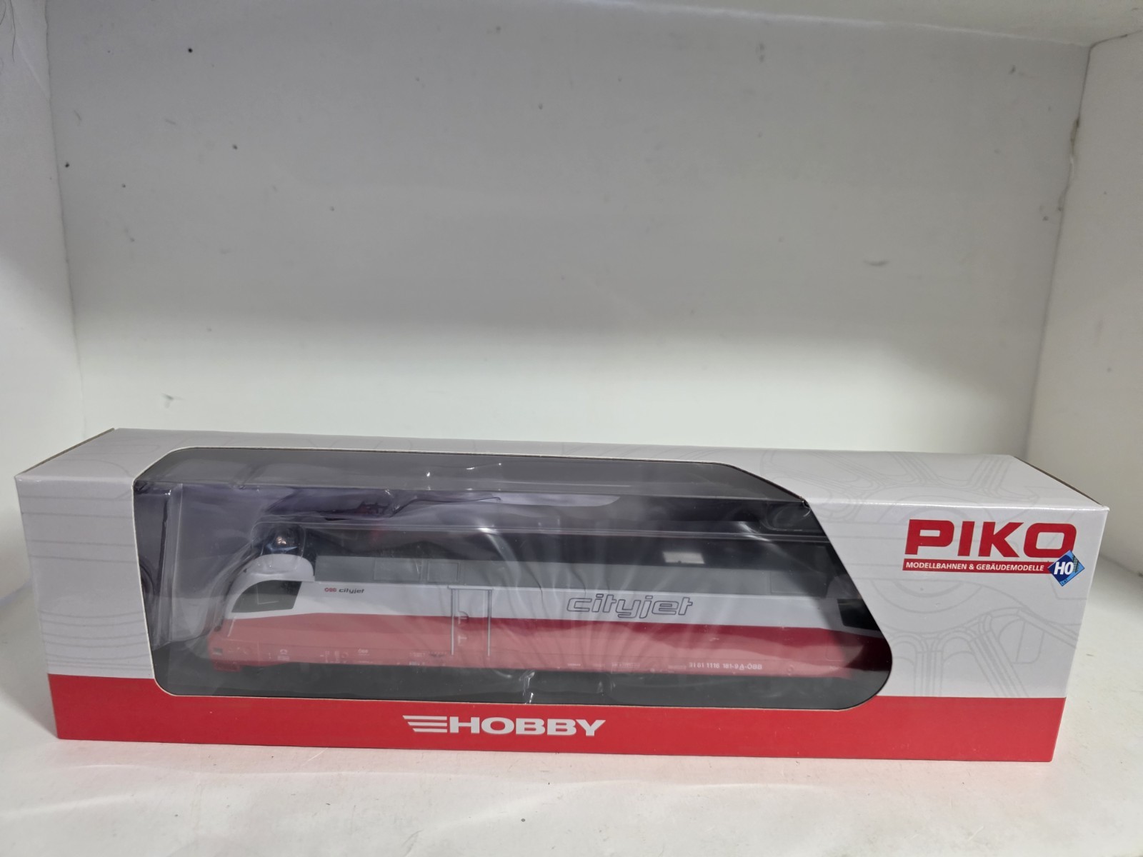 Piko OBB City Jet Taurus Electric Locomotive 57408 HO Scale DCC Ready