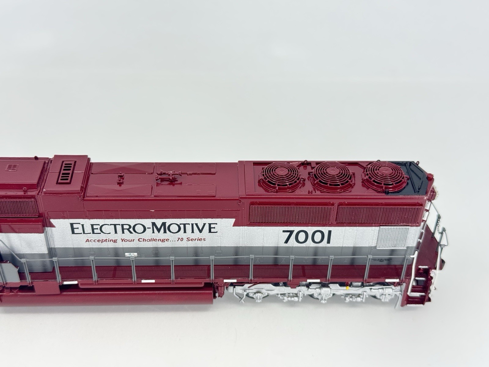 HO Overland Models OMI 5813.1 Electro Motive EMD SD70M Demo Diesel Locomotive