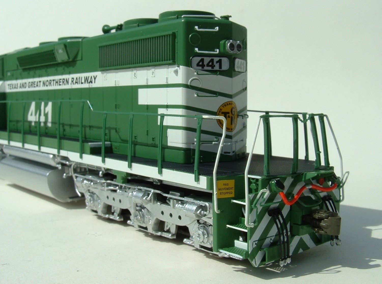 HO Scale Trains Texas & Great Northern SD38-2 locomotive #441 Home Shops NEW NIB
