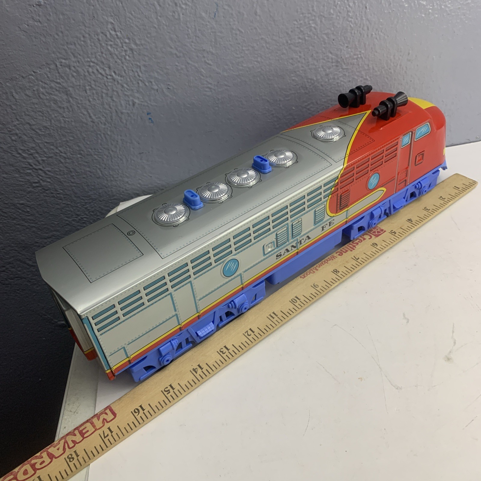 1950’s Vintage Locomotive Santa Fe 327 Trademark Modern Toys. Made In Japan 4190