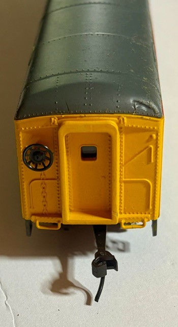 HO Scale Rock Island Diesel Engine & Union Pacific Railway Post Office (RPO) Car