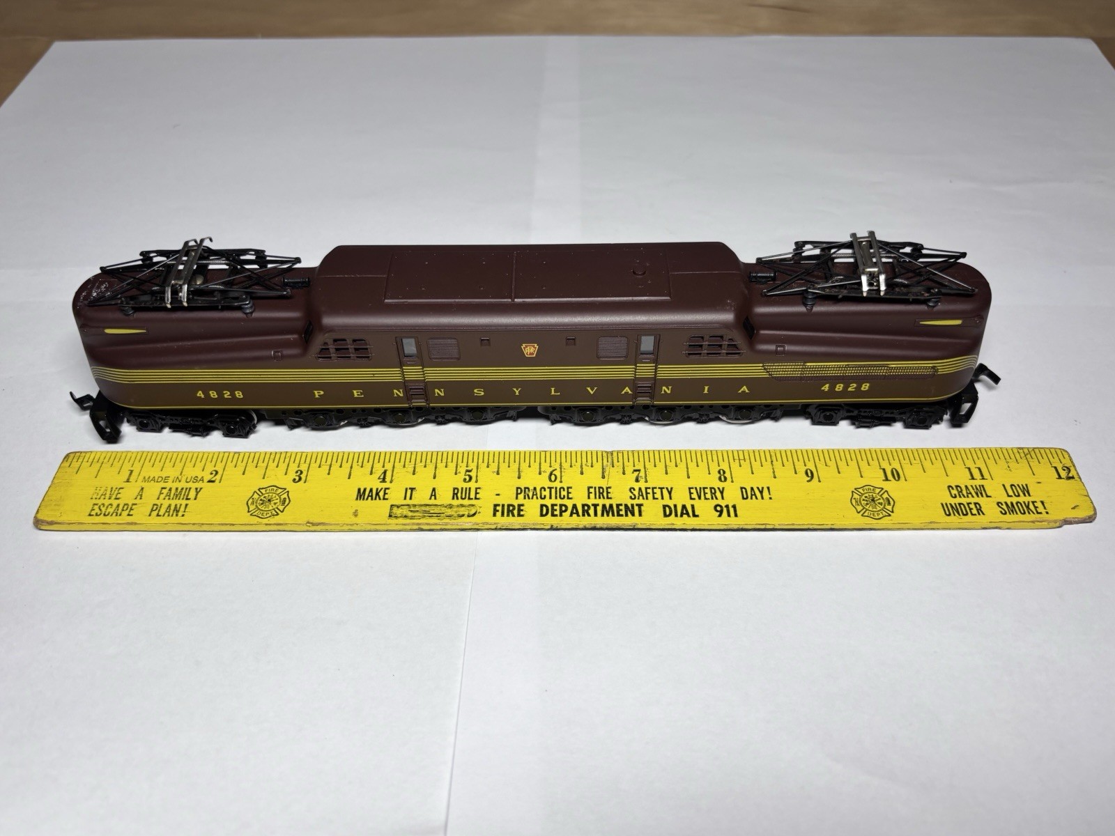 Mehano HO Scale Pennsylvania GG1 Electric Locomotive 4828 PRR Yugoslavia Vintage