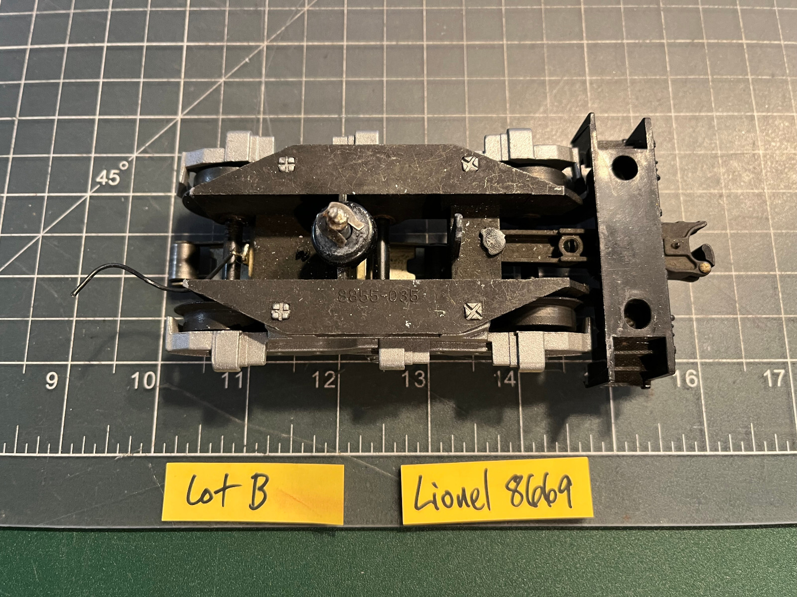 Lionel Train 8669 U36B Diesel Locomotive 8855-035 TRUCK WHEEL SET PART LOT B