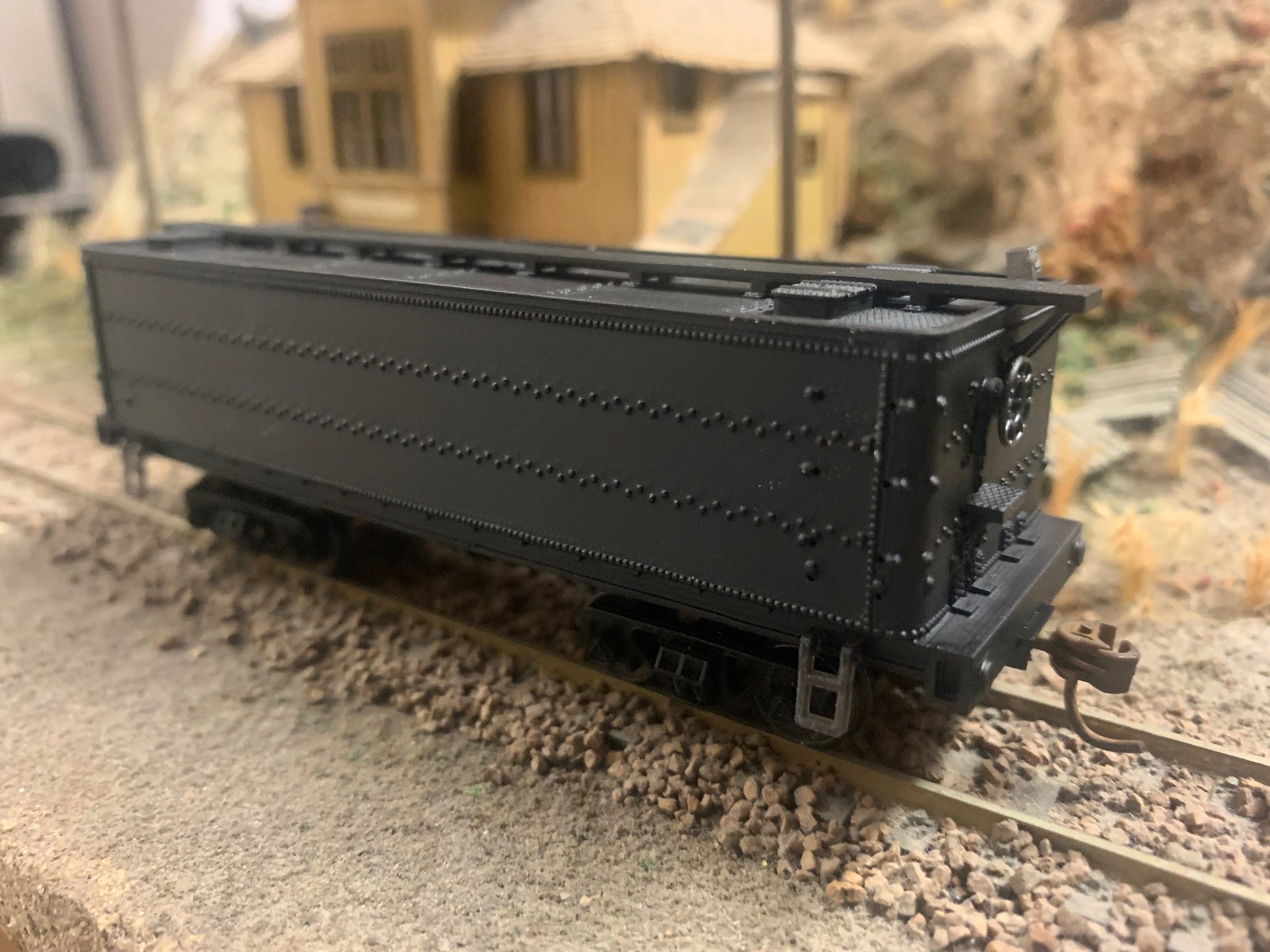 ILLINOIS CENTRAL & FRISCO #600 WATER TENDER HO RESIN MODEL READY TO RUN NEW!