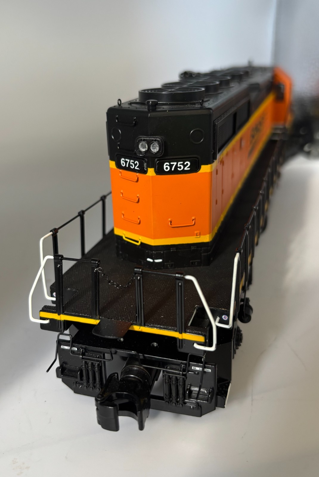 MTH 20-20023-1 BNSF SD40-2 Diesel PS2 #6752