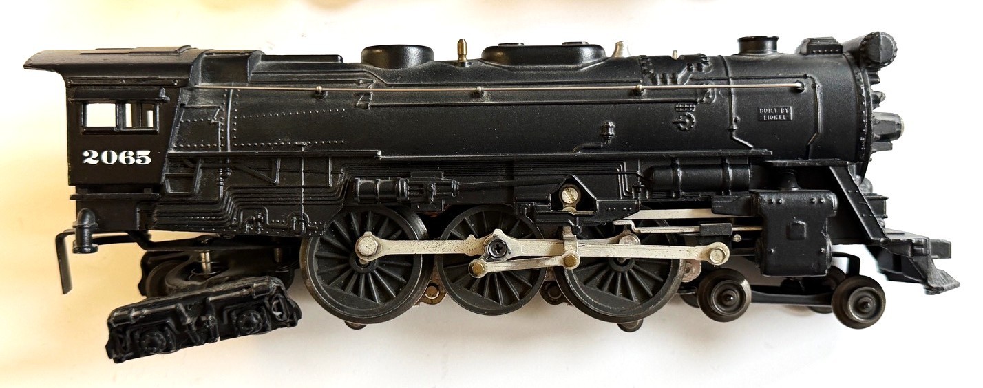 Lionel 2065 Vintage O 4-6-4 Small Hudson Steam Locomotive & 2046W Tender