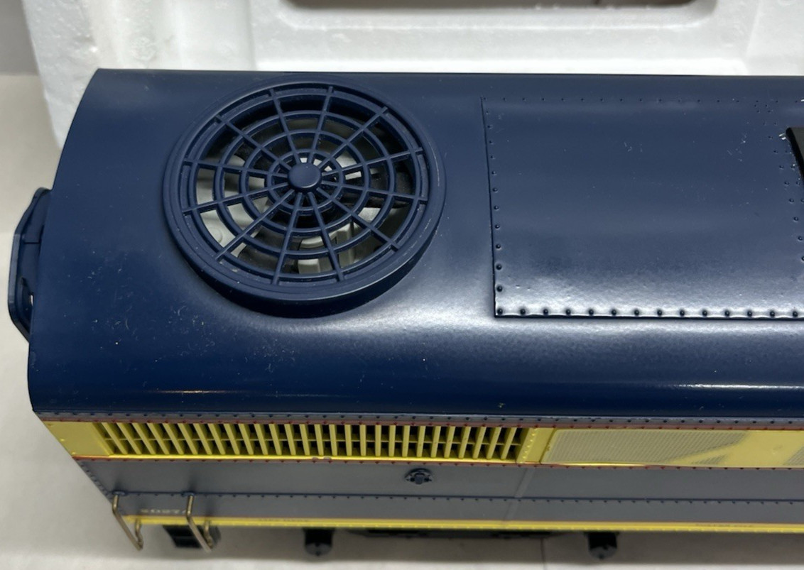 Aristocraft SANTA FE (Freight) FA1/FB1 Set #22027 BLUE/YELLOW G scale NICE!