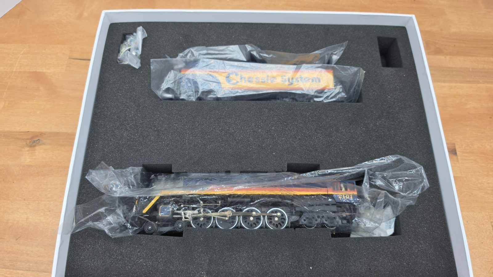 Precision Craft Models HO Reading T1 4-8-4 Chessie Steam Special Locomotive 598