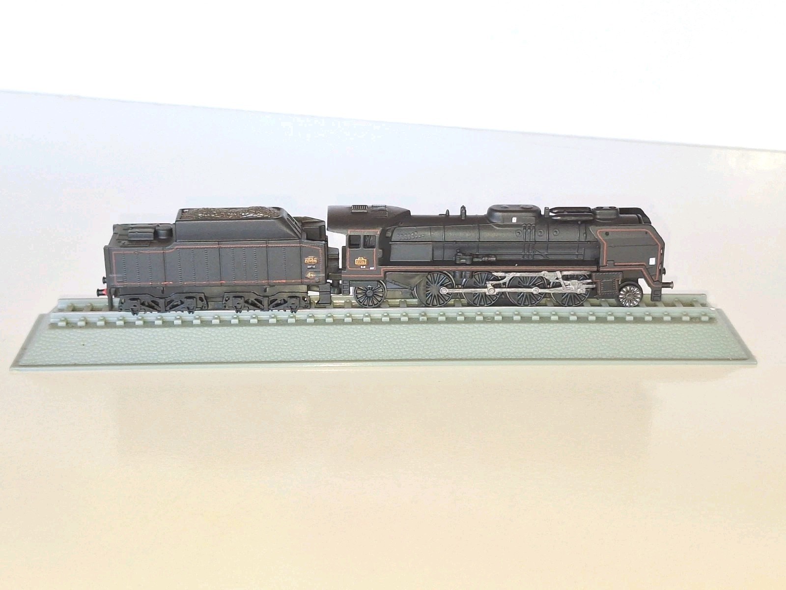 Delprado Static Display N Scale SNCF 141 P Mikado Steam Loco. Non Motorised