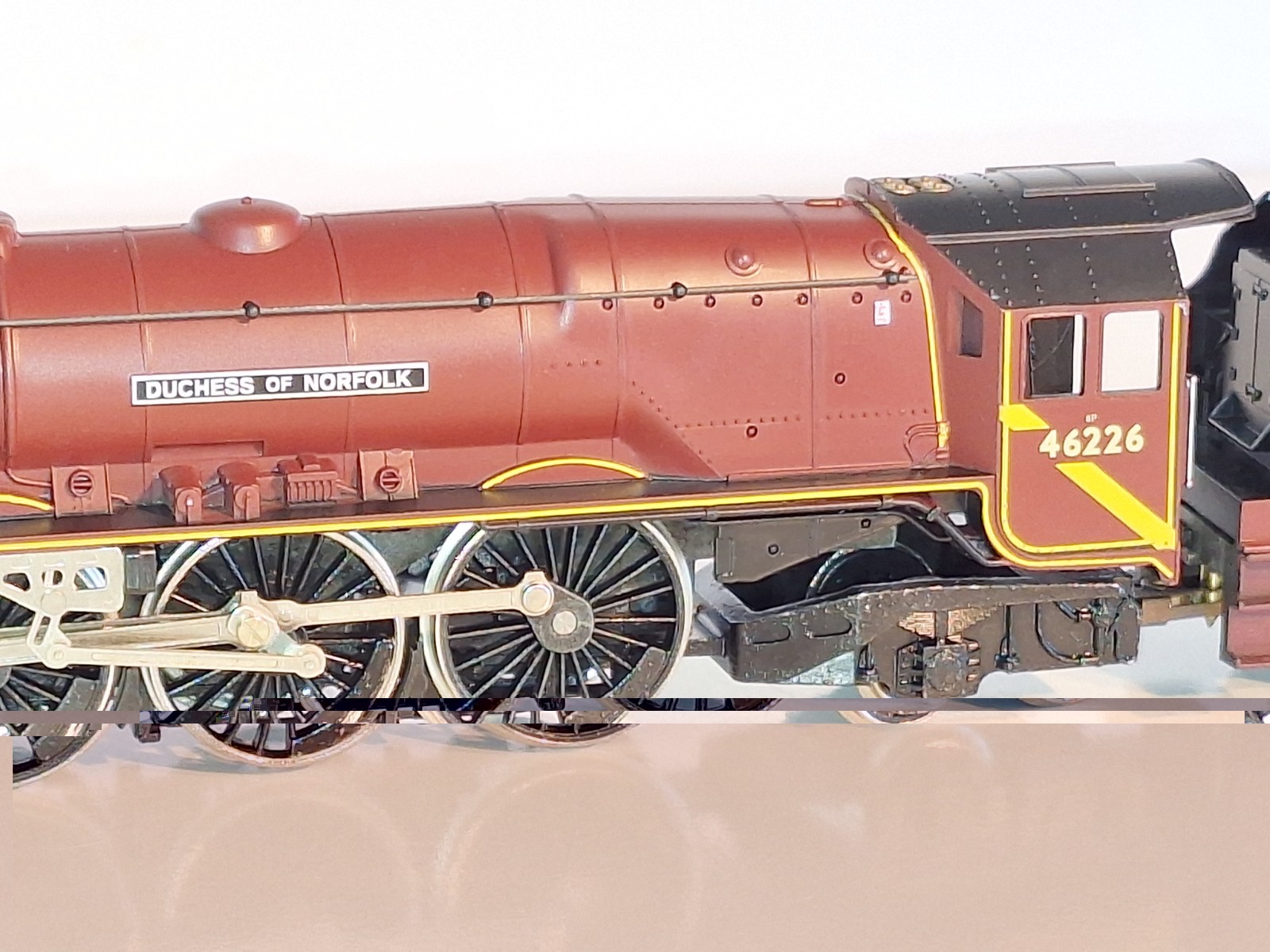 Hornby R134 BR Duchess Of Norfolk. New Old Stock. Mint Cond. Boxed. 2 Rail DC.OO