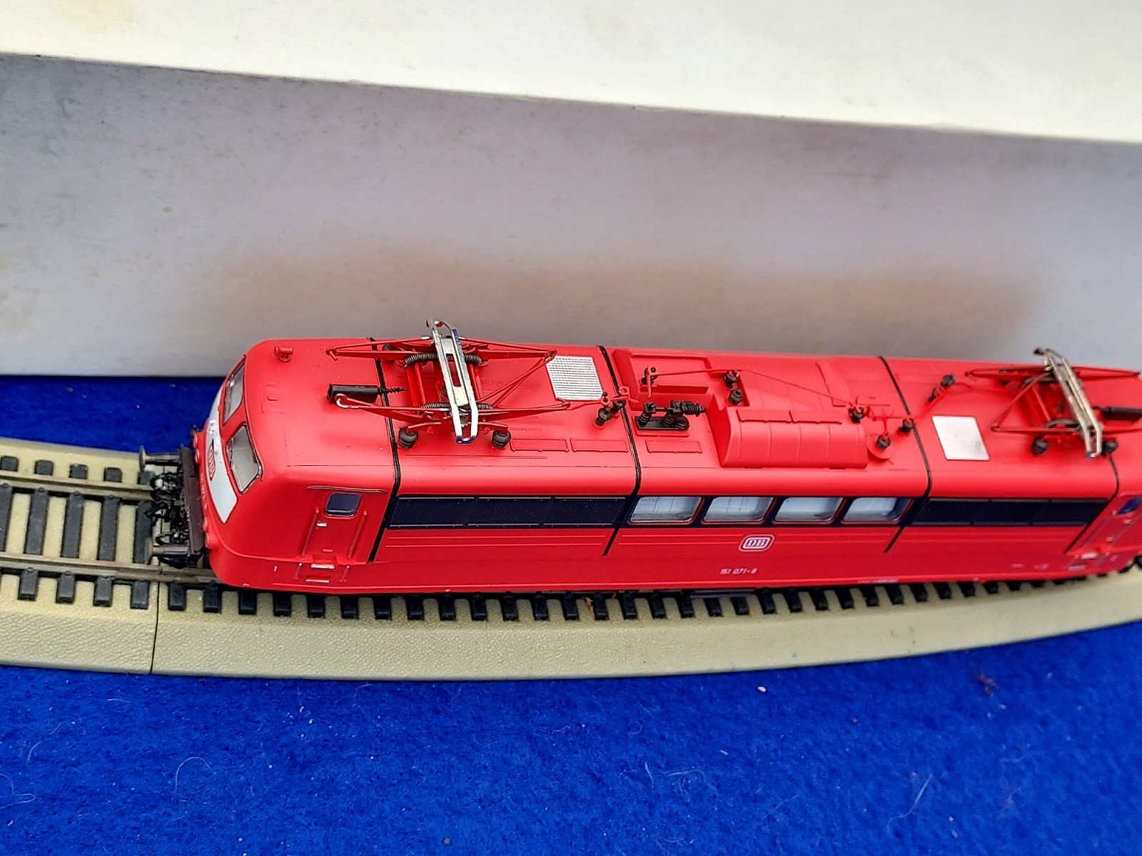 Roco H0 DB BR 151 071-8, Heavy Freight E-Lok in Traffic Red #43380 , Mint