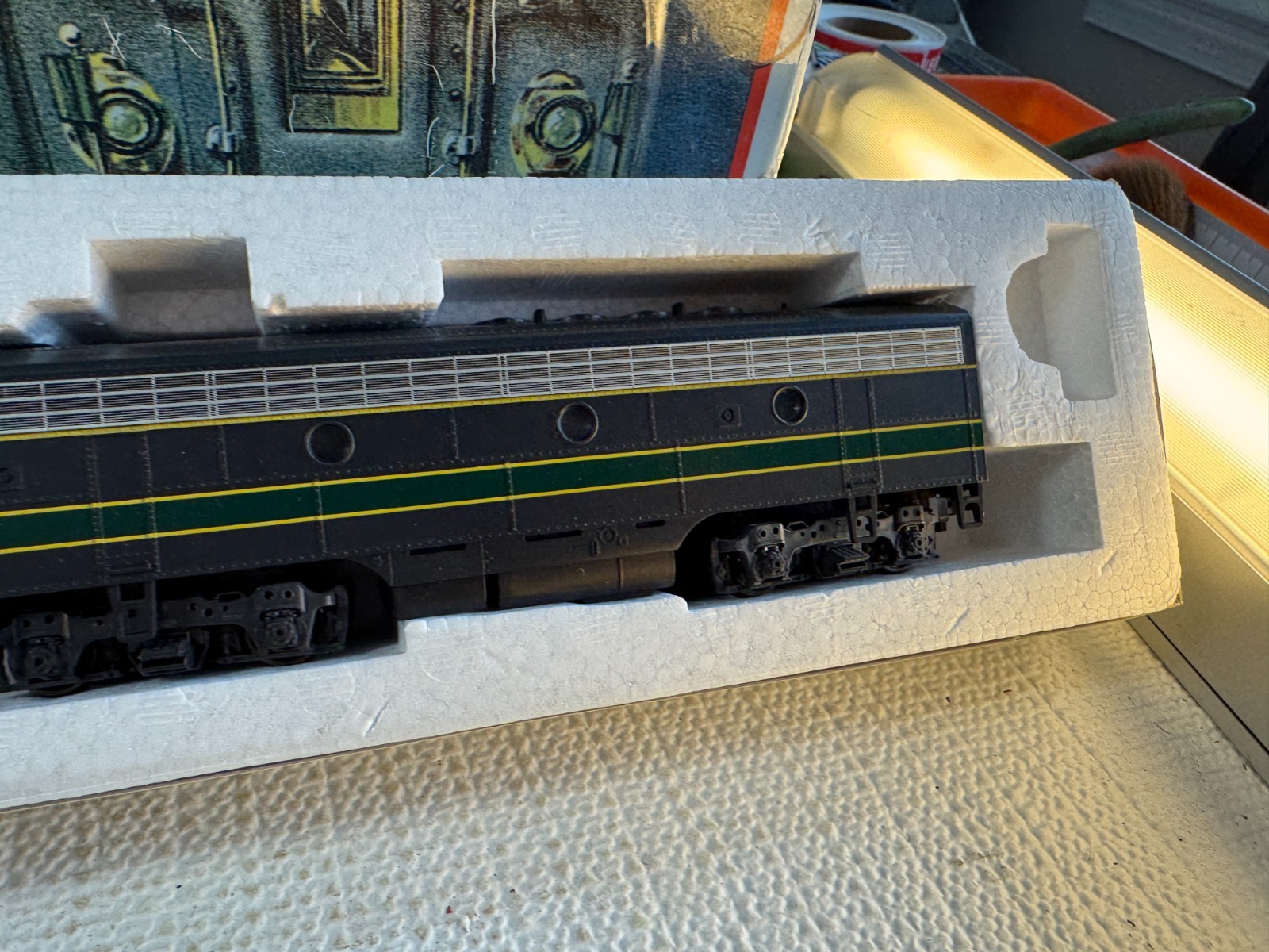🚂 HO STEWART – READING R.R. F3A & F3B DIESELS-BOTH POWERED- NEW 💥 H3687