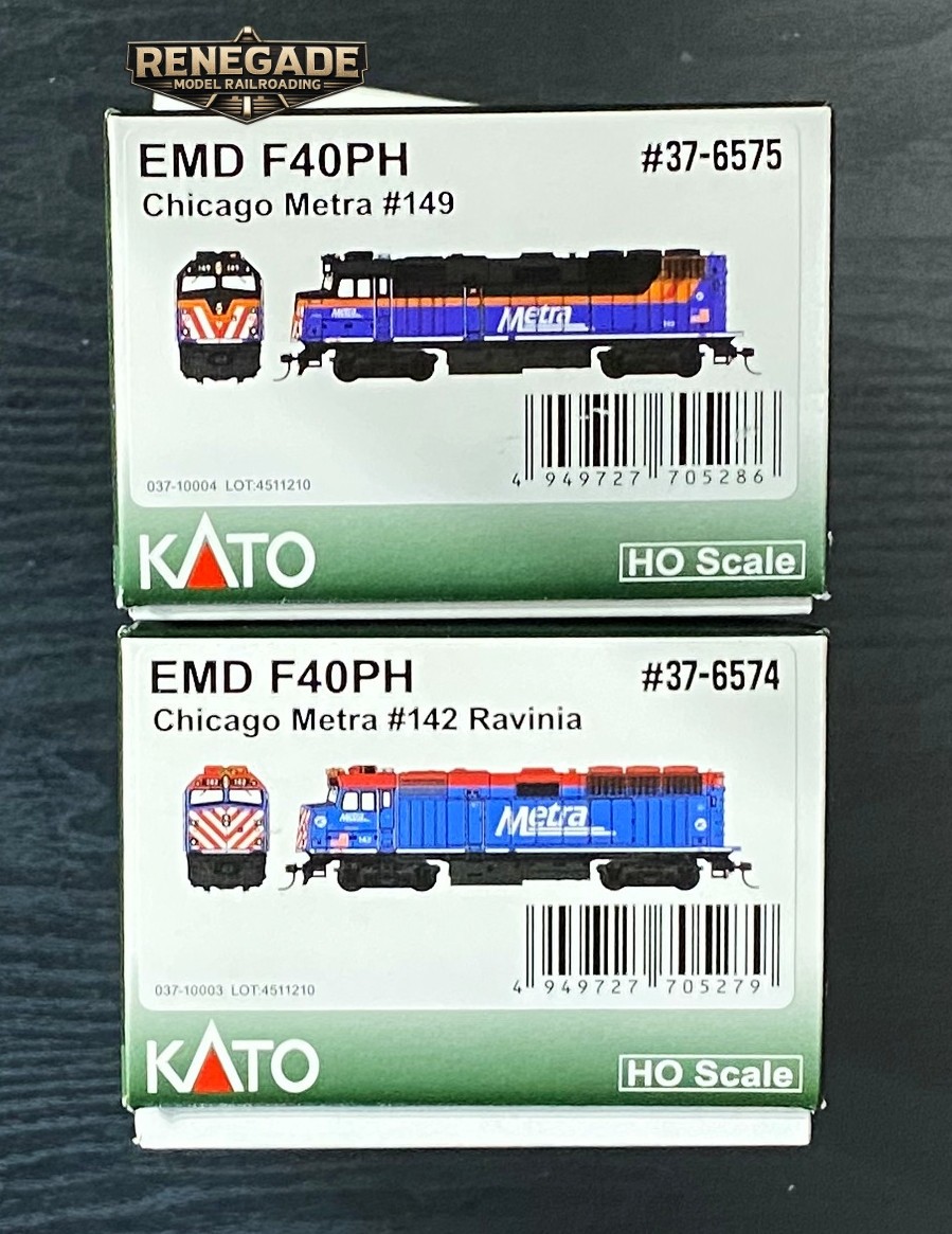 Kato HO Scale Chicago Metra EMD F40PH Ditch Light Locomotives #142 #149 2-Pack