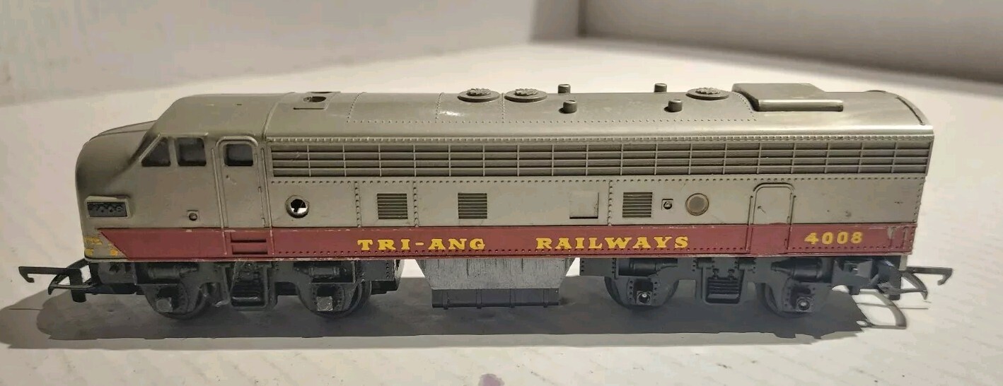 Tri-ang HO Scale Diesel Engine Tri-Ang Railways #4008 Dummy