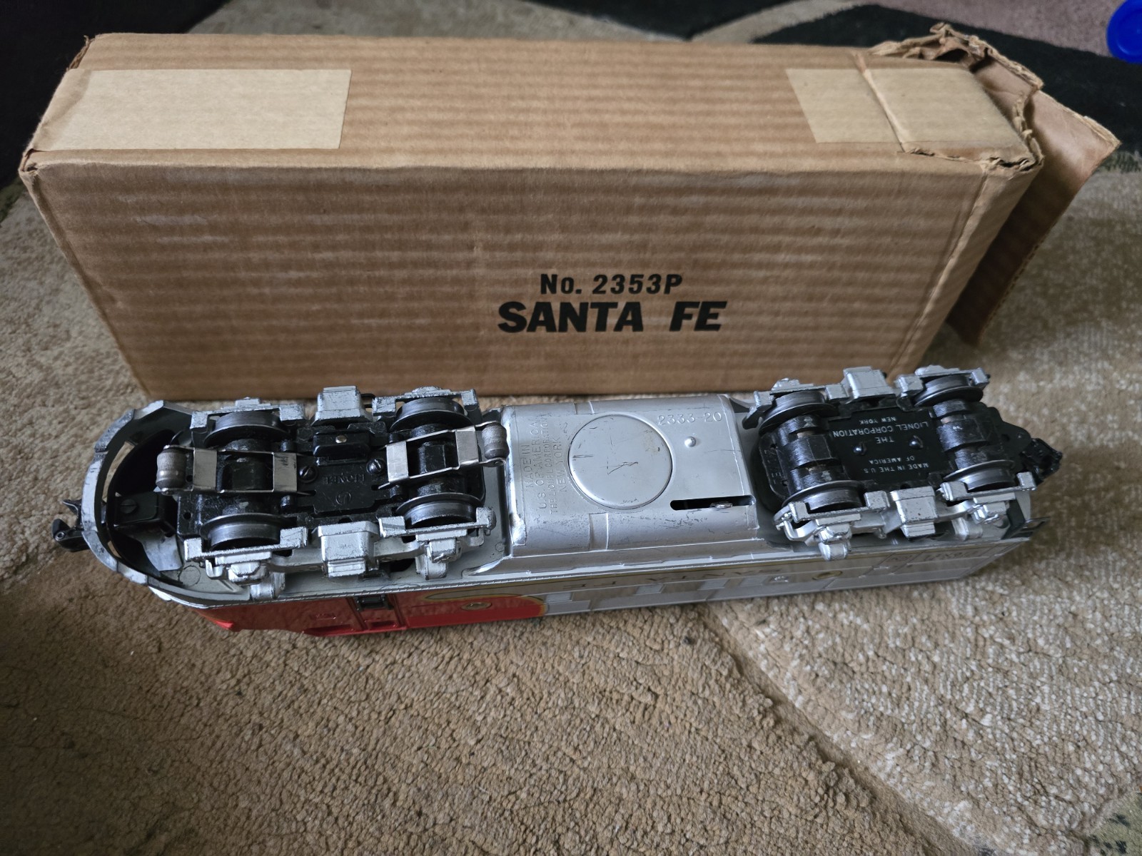 Lionel O Gauge Diesel Locomotive Santa Fe 2353P 1:48 Silver Red