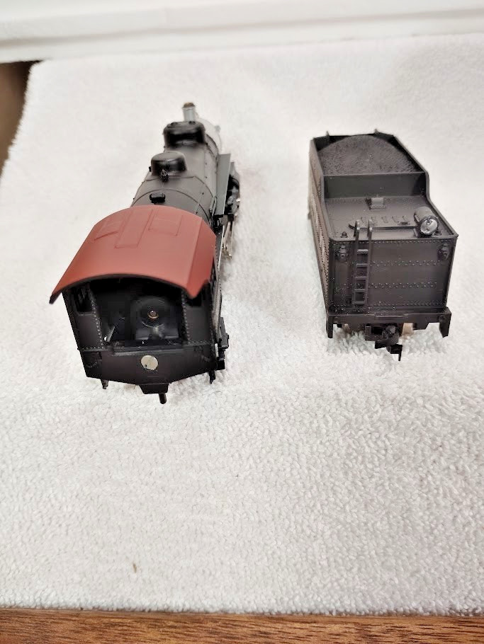 HO Scale Santa Fe 2-8-2 (# 8334) Scene Master Mikado Steam Engine # 3127 TESTED
